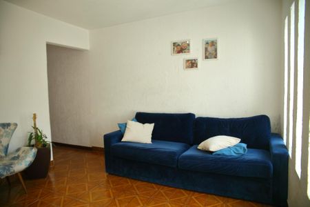 Casa à venda com 157m², 3 quartos e 2 vagasSala