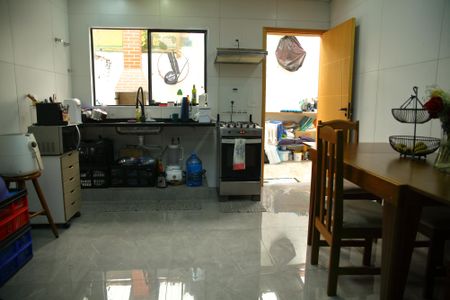 Casa à venda com 157m², 3 quartos e 2 vagasCozinha