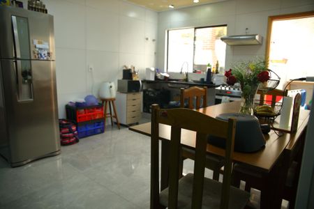 Casa à venda com 157m², 3 quartos e 2 vagasCozinha