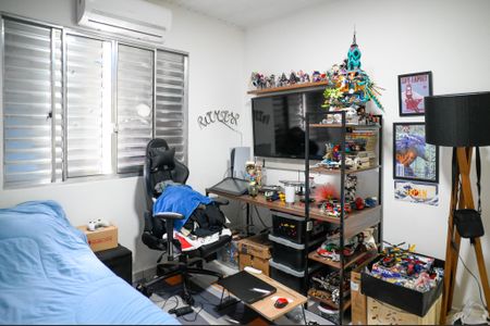 Casa à venda com 80m², 2 quartos e sem vaga Casa à venda com 80m², 2 quartos e sem vagaQuarto