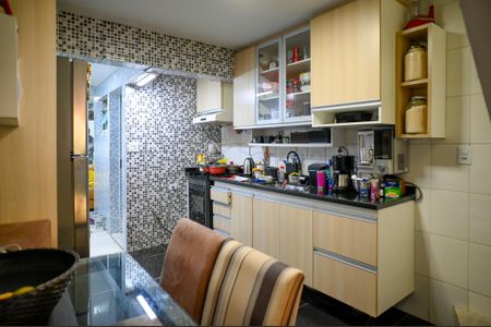 Casa à venda com 80m², 2 quartos e sem vaga Casa à venda com 80m², 2 quartos e sem vagaCozinha