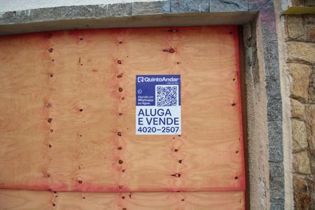 Casa de condomínio para alugar com 250m², 3 quartos e 5 vagasPlaca