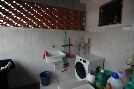 Casa de condomínio para alugar com 250m², 3 quartos e 5 vagasÁrea de Serviço