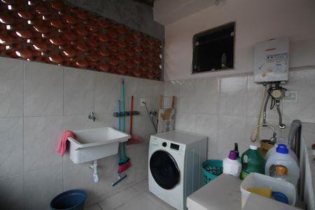 Casa de condomínio para alugar com 250m², 3 quartos e 5 vagasÁrea de Serviço