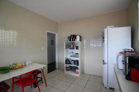 Casa de condomínio para alugar com 250m², 3 quartos e 5 vagasCozinha