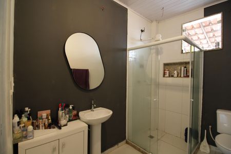 Casa de condomínio para alugar com 250m², 3 quartos e 5 vagasQuarto 2 - Banheiro