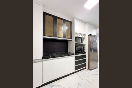 Apartamento para alugar com 119m², 2 quartos e 2 vagasCozinha