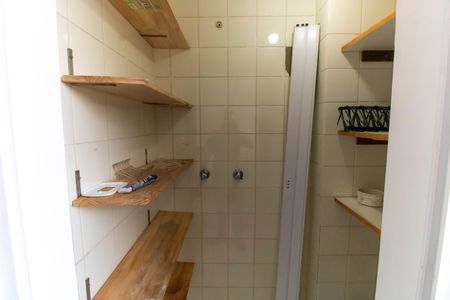 Apartamento à venda com 42m², 2 quartos e sem vagaBanheiro de serviço