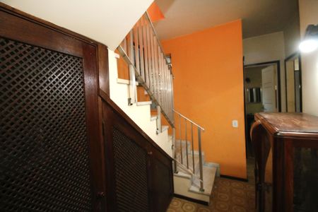 Casa à venda com 297m², 4 quartos e sem vagaSala - Escada 2º piso