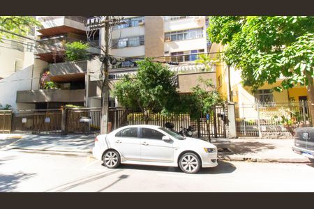 Apartamento à venda com 150m², 4 quartos e 1 vagaFachada