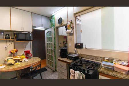 Apartamento à venda com 150m², 4 quartos e 1 vagaCozinha