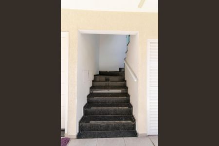 Apartamento para alugar com 31m², 1 quarto e sem vagaEscada de Acesso