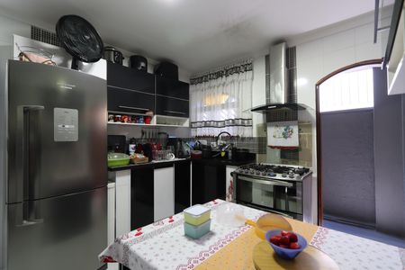 Casa à venda com 130m², 3 quartos e 2 vagasCozinha