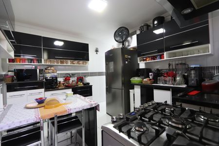 Casa à venda com 130m², 3 quartos e 2 vagasCozinha