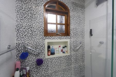 Casa à venda com 130m², 3 quartos e 2 vagasBanheiro