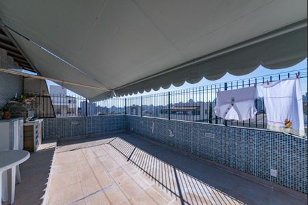 Apartamento à venda com 108m², 4 quartos e 1 vaga Apartamento à venda com 108m², 4 quartos e 1 vagaVaranda