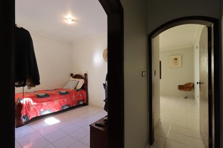 Casa à venda com 240m², 3 quartos e 4 vagasCorredor piso superior