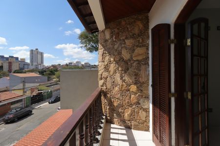 Casa à venda com 240m², 3 quartos e 4 vagasSacada da Suíte
