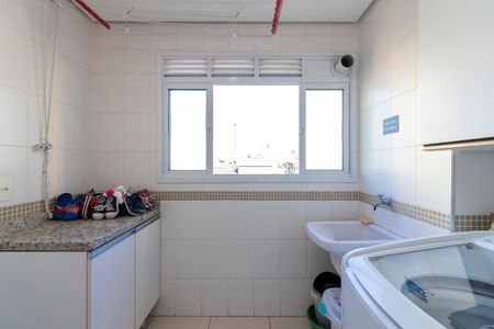 Apartamento à venda com 62m², 2 quartos e 1 vaga Apartamento à venda com 62m², 2 quartos e 1 vagaÁrea de Serviço