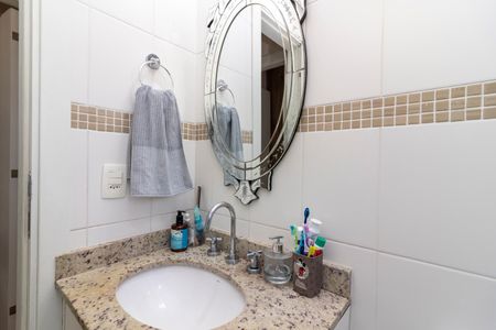 Apartamento à venda com 62m², 2 quartos e 1 vaga Apartamento à venda com 62m², 2 quartos e 1 vagaBanheiro