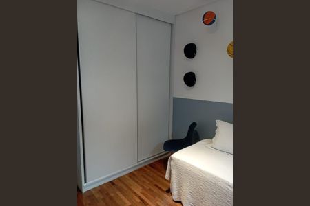 Casa à venda com 170m², 3 quartos e 2 vagas Casa à venda com 170m², 3 quartos e 2 vagasQuarto