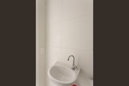 Apartamento para alugar com 43m², 2 quartos e sem vaga Apartamento para alugar com 43m², 2 quartos e sem vagaBanheiro