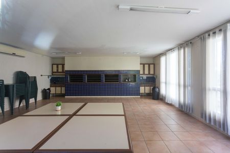 Apartamento à venda com 68m², 2 quartos e 1 vaga Apartamento à venda com 68m², 2 quartos e 1 vagaÁrea comum - Salão de festas