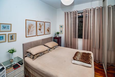 Casa à venda com 130m², 4 quartos e 2 vagas Casa à venda com 130m², 4 quartos e 2 vagasQuarto 1