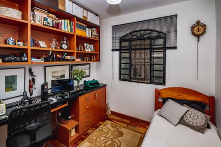 Casa à venda com 130m², 4 quartos e 2 vagas Casa à venda com 130m², 4 quartos e 2 vagasQuarto 3