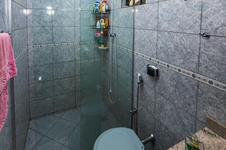 Casa à venda com 130m², 4 quartos e 2 vagas Casa à venda com 130m², 4 quartos e 2 vagasBanheiro do Quarto 1