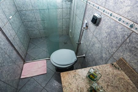 Casa à venda com 130m², 4 quartos e 2 vagas Casa à venda com 130m², 4 quartos e 2 vagasBanheiro do Quarto 1