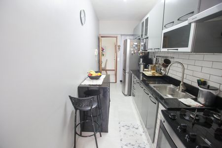 Apartamento para alugar com 100m², 3 quartos e 2 vagas Apartamento para alugar com 100m², 3 quartos e 2 vagasCozinha