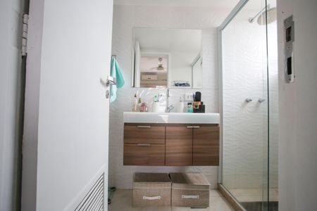 Apartamento para alugar com 100m², 3 quartos e 2 vagas Apartamento para alugar com 100m², 3 quartos e 2 vagasBanheiro da Suíte