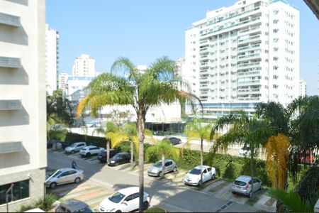 Apartamento para alugar com 65m², 2 quartos e 1 vaga Apartamento para alugar com 65m², 2 quartos e 1 vagaVista da Varanda da Sala