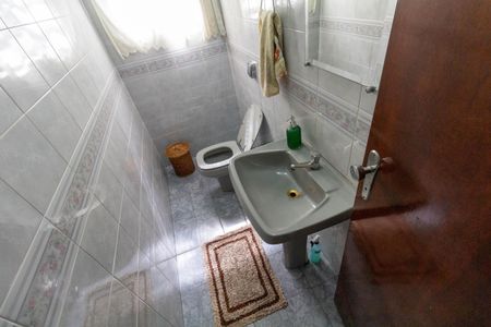 Casa à venda com 168m², 3 quartos e 2 vagas Casa à venda com 168m², 3 quartos e 2 vagasLavabo