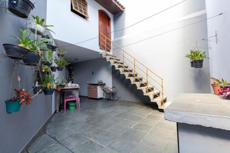 Casa à venda com 168m², 3 quartos e 2 vagas Casa à venda com 168m², 3 quartos e 2 vagasQuintal e Área de Serviço