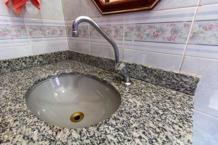 Casa à venda com 168m², 3 quartos e 2 vagas Casa à venda com 168m², 3 quartos e 2 vagasBanheiro da Suíte 1