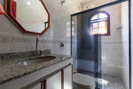 Casa à venda com 168m², 3 quartos e 2 vagas Casa à venda com 168m², 3 quartos e 2 vagasBanheiro da Suíte 1