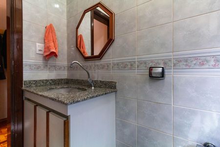 Casa à venda com 168m², 3 quartos e 2 vagas Casa à venda com 168m², 3 quartos e 2 vagasBanheiro da Suíte 1