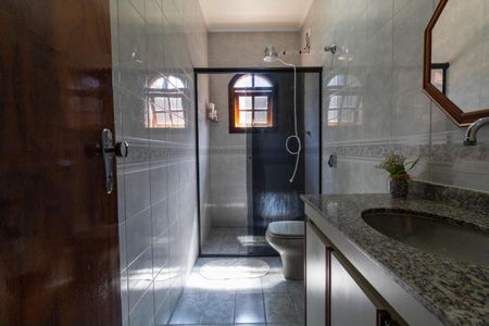 Casa à venda com 168m², 3 quartos e 2 vagas Casa à venda com 168m², 3 quartos e 2 vagasBanheiro da Suíte 2