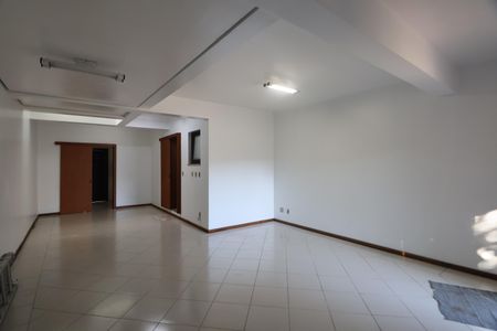 Casa para alugar com 300m², 4 quartos e 3 vagasGaragem