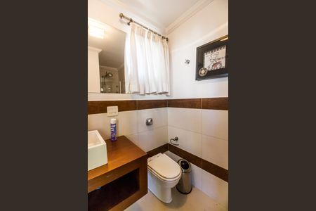 Casa de condomínio à venda com 1450m², 5 quartos e 3 vagas Casa de condomínio à venda com 1450m², 5 quartos e 3 vagasBanheiro