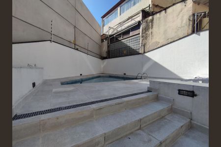 Apartamento à venda com 60m², 1 quarto e 1 vagaÁrea comum - Piscina