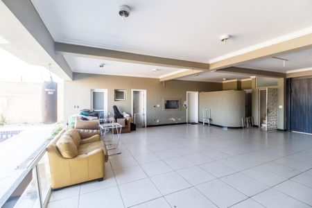 Casa de condomínio à venda com 695m², 5 quartos e 6 vagas Casa de condomínio à venda com 695m², 5 quartos e 6 vagasÁrea comum - Salão de festas