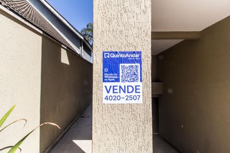 Casa de condomínio à venda com 695m², 5 quartos e 6 vagas Casa de condomínio à venda com 695m², 5 quartos e 6 vagasPlaca
