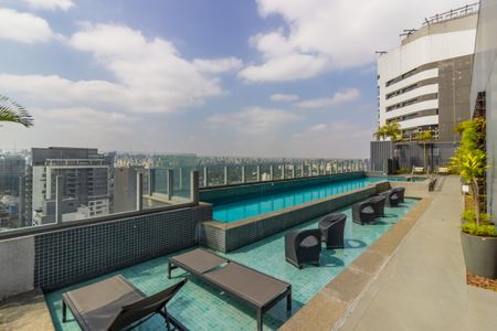 Apartamento à venda com 69m², 2 quartos e 1 vaga Apartamento à venda com 69m², 2 quartos e 1 vagaÁrea comum - Piscina