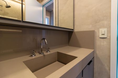Apartamento à venda com 69m², 2 quartos e 1 vaga Apartamento à venda com 69m², 2 quartos e 1 vagaBanheiro