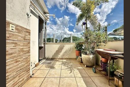 Apartamento à venda com 105m², 4 quartos e 1 vaga