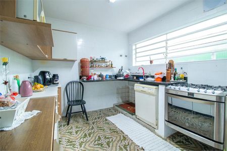 Casa à venda com 150m², 2 quartos e 3 vagas