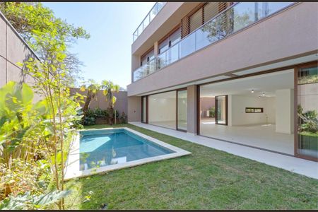Casa à venda com 664m², 4 quartos e 5 vagas